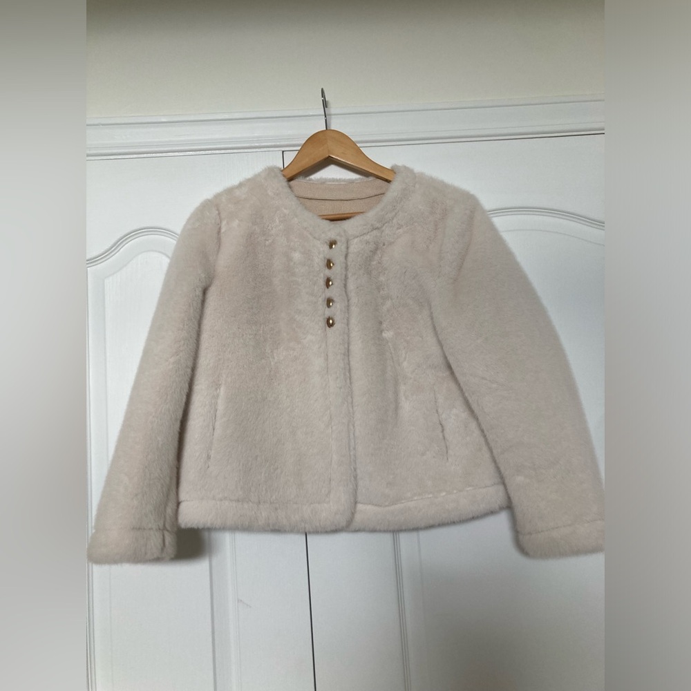NWT faux fur jacket, size S